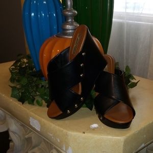 Jessica Simpson Black Platform Wedges. Size 6.5